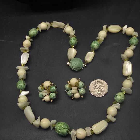 Arthur Pepper Green Beige Necklace Earrings Set Clip On Vintage Jewelry - Picture 9 of 11